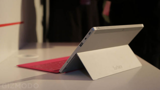Illustration for article titled Por qué Microsoft no se ha atrevido con el Surface Mini: por el iPad